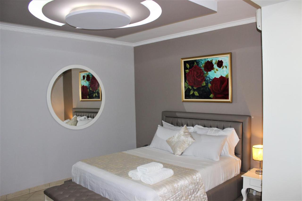 Luander Hotel 티라나 객실 사진