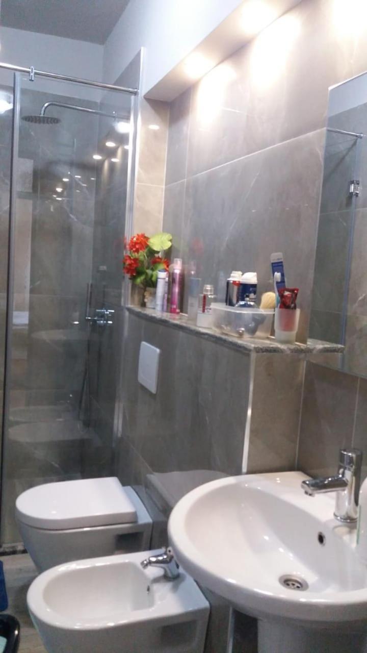 Luander Hotel 티라나 객실 사진