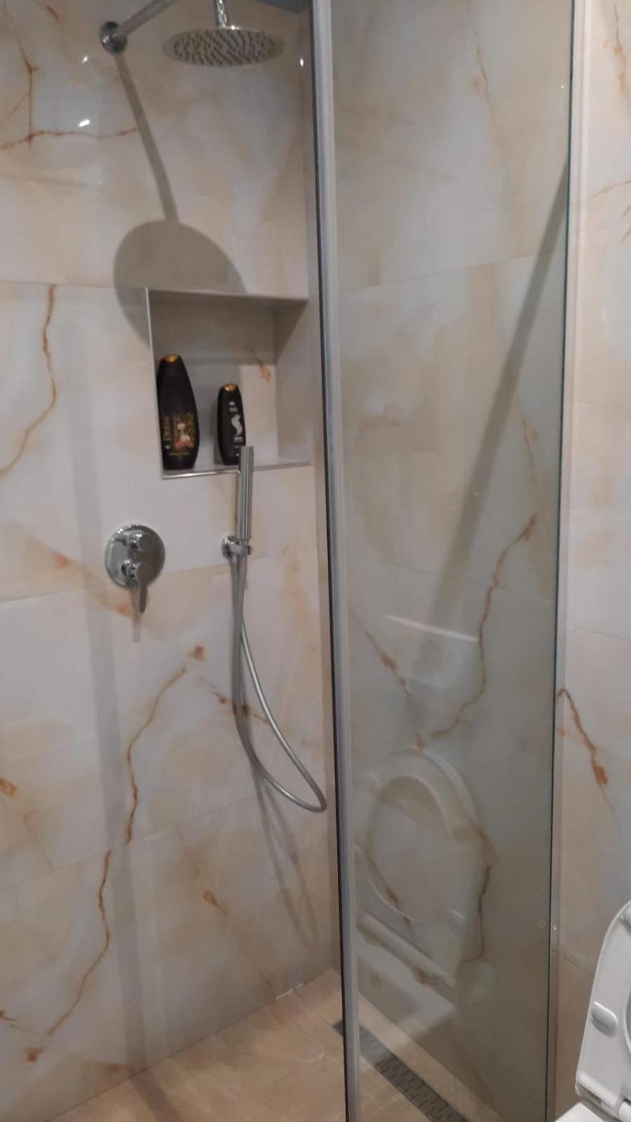 Luander Hotel 티라나 객실 사진